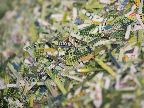 Confettis de billets de banque