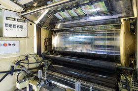 Kupferdruckplatte in der laufenden Maschine