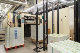 Bogenstapelanlage an der Lackiermaschine